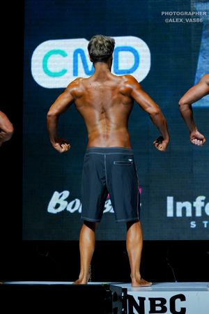 MEN'S PHYSIQUE ЮНИОРЫ
